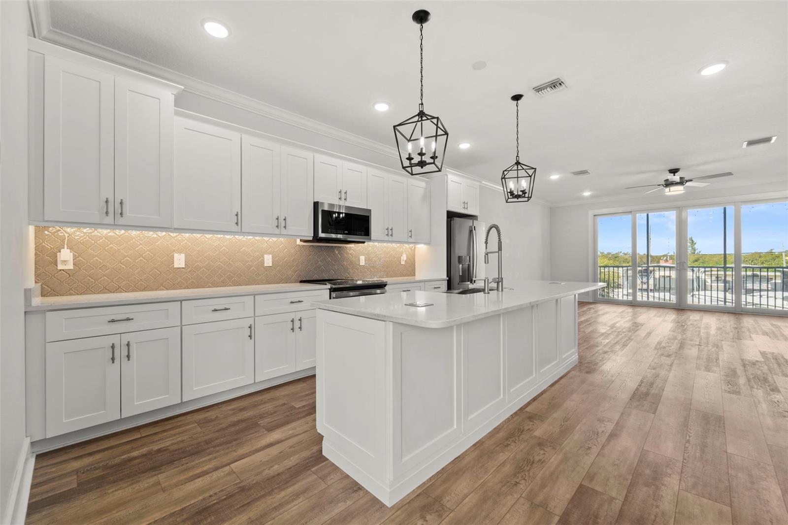 Image 14 of 80 For 1299 Savona Drive Ne