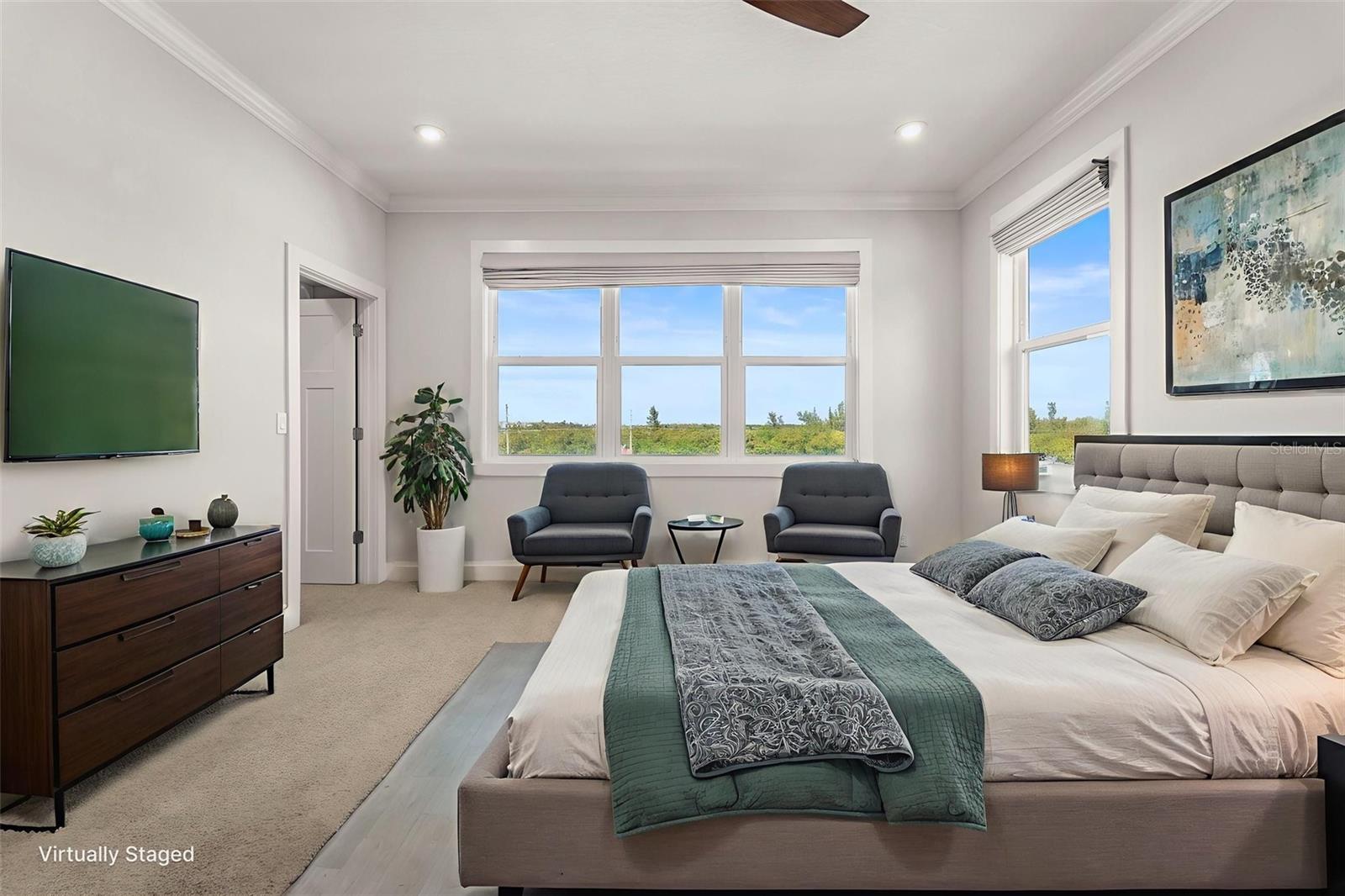 Image 26 of 80 For 1299 Savona Drive Ne