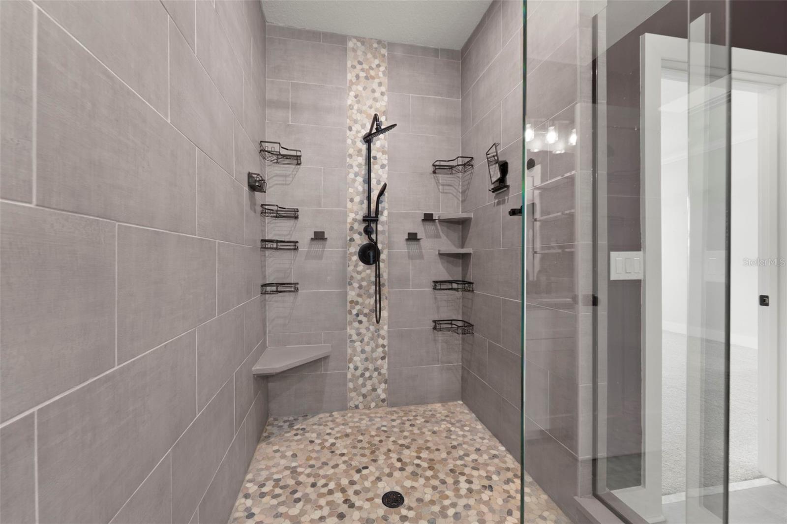 Image 31 of 80 For 1299 Savona Drive Ne