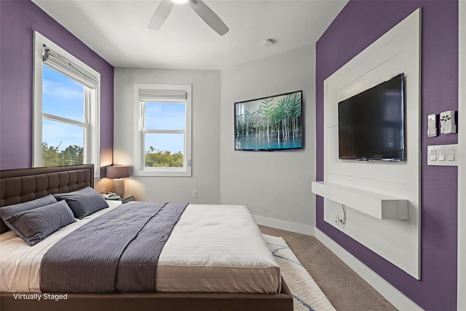 Image 38 of 80 For 1299 Savona Drive Ne