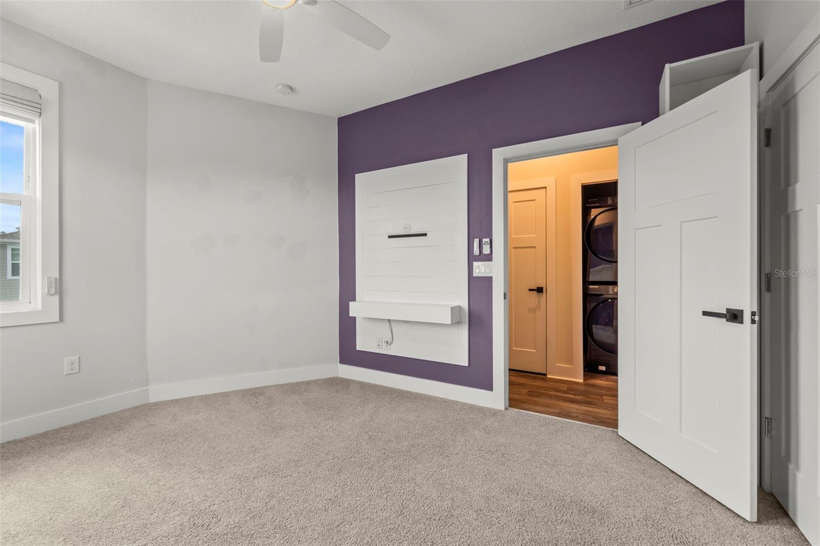 Image 42 of 80 For 1299 Savona Drive Ne