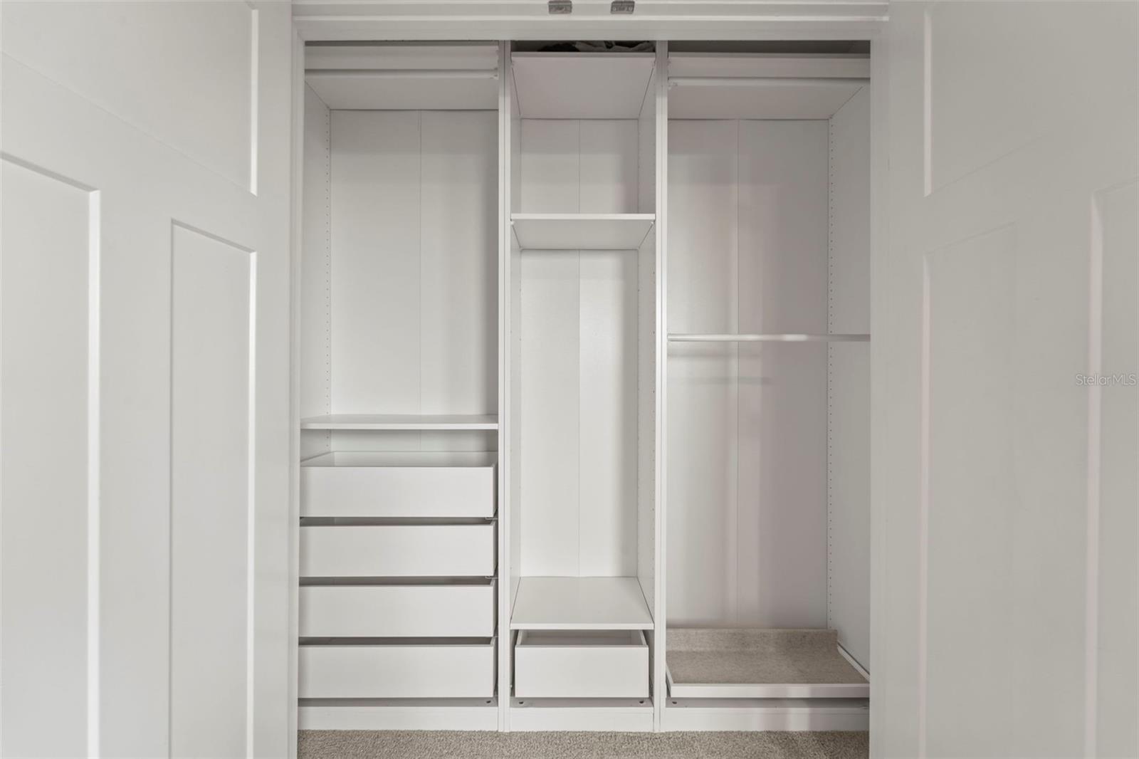 Image 43 of 80 For 1299 Savona Drive Ne