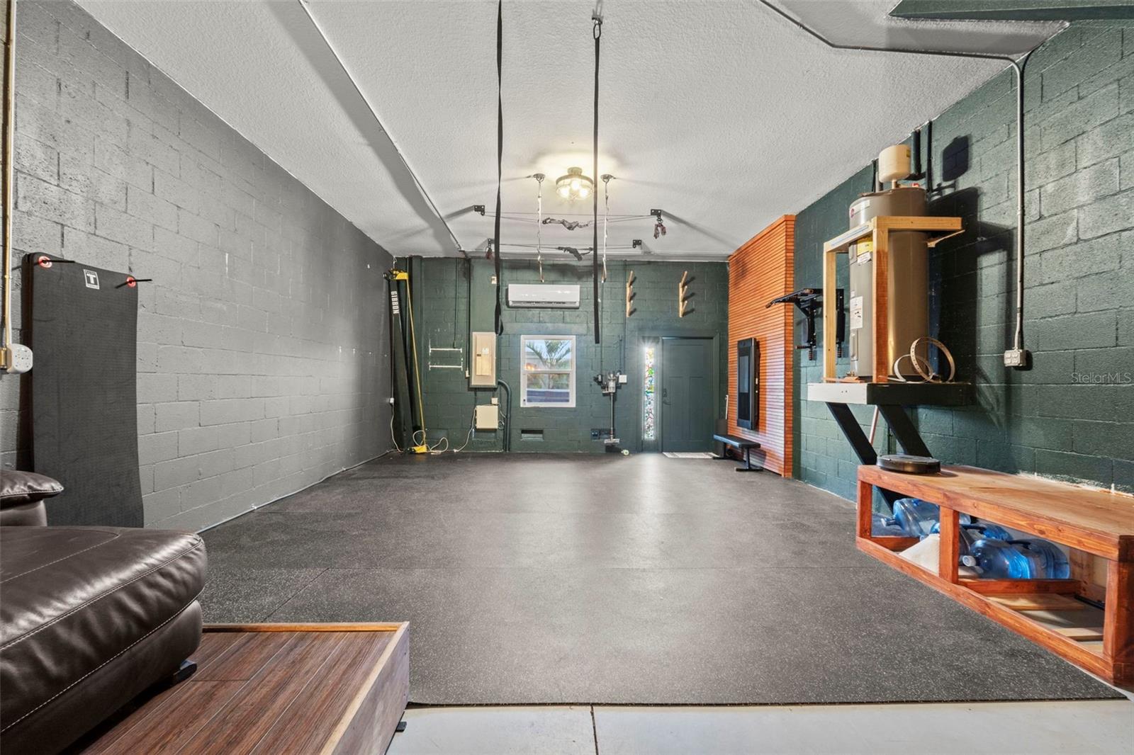 Image 56 of 80 For 1299 Savona Drive Ne