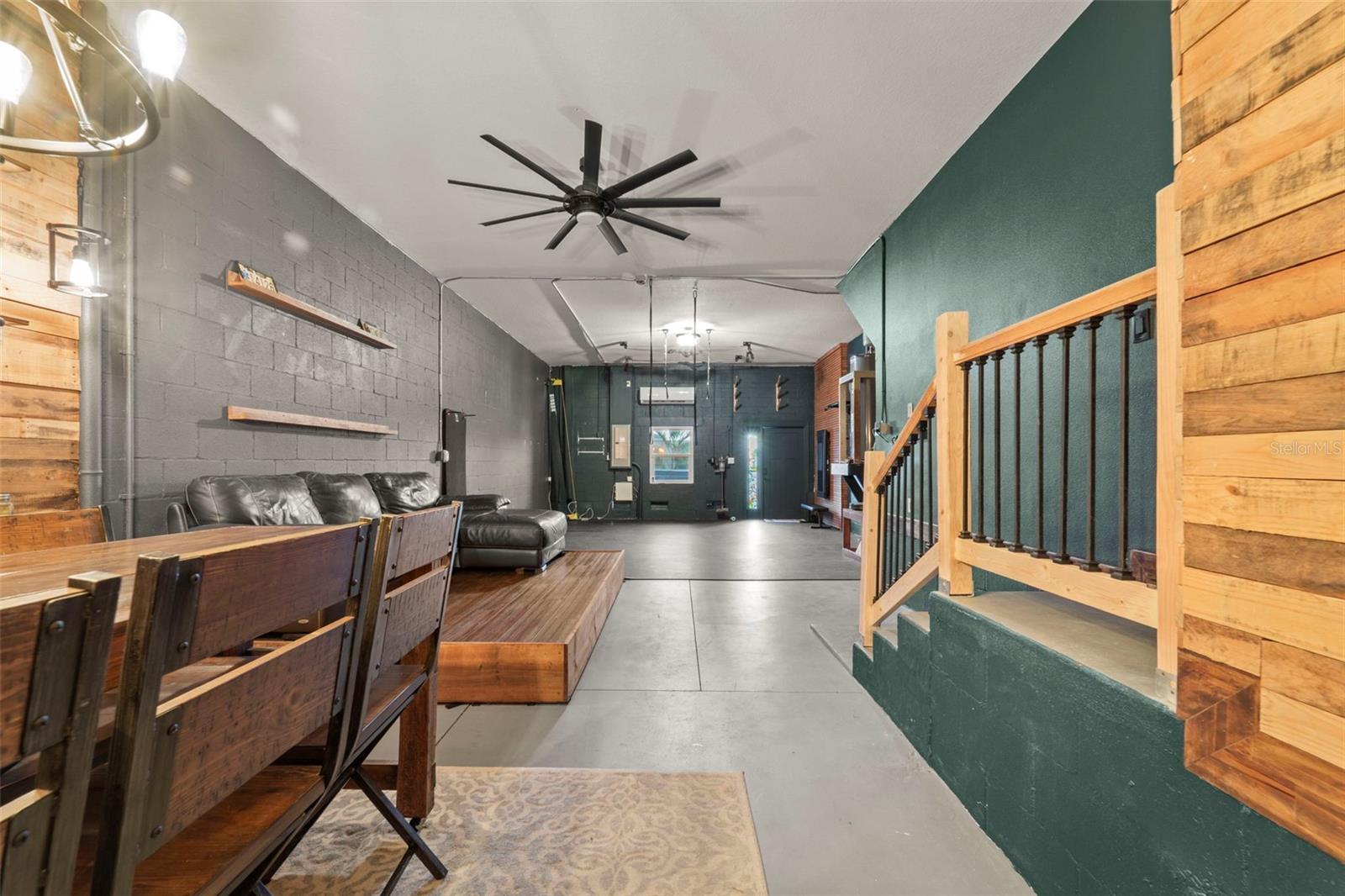 Image 57 of 80 For 1299 Savona Drive Ne