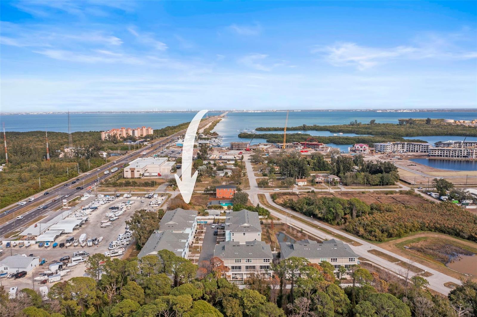 Image 61 of 80 For 1299 Savona Drive Ne