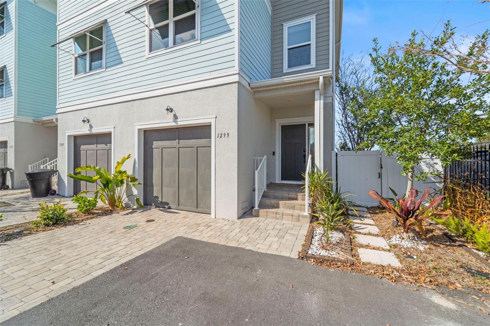 Image 68 of 80 For 1299 Savona Drive Ne