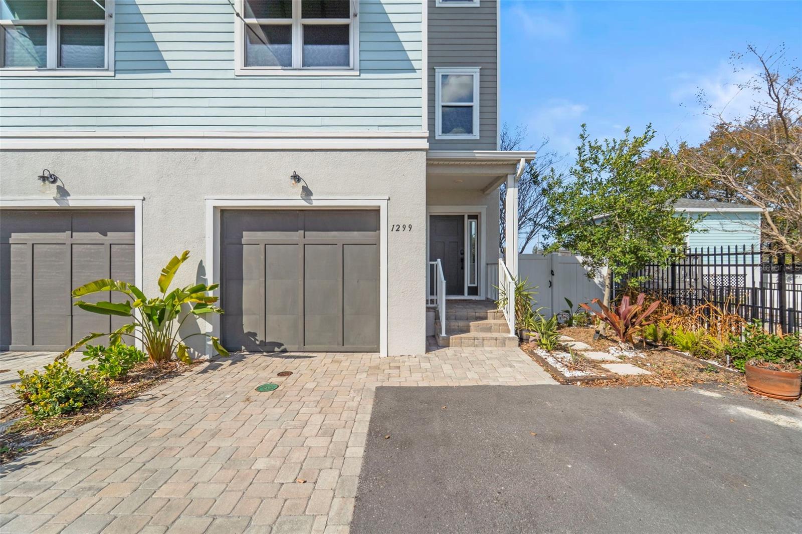 Image 70 of 80 For 1299 Savona Drive Ne