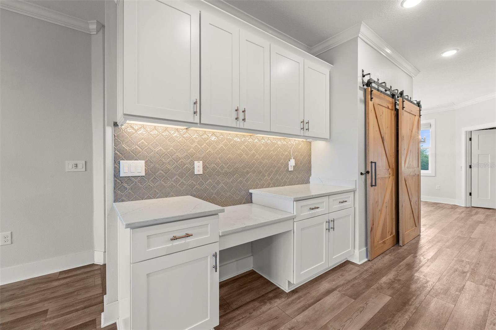 Image 75 of 80 For 1299 Savona Drive Ne