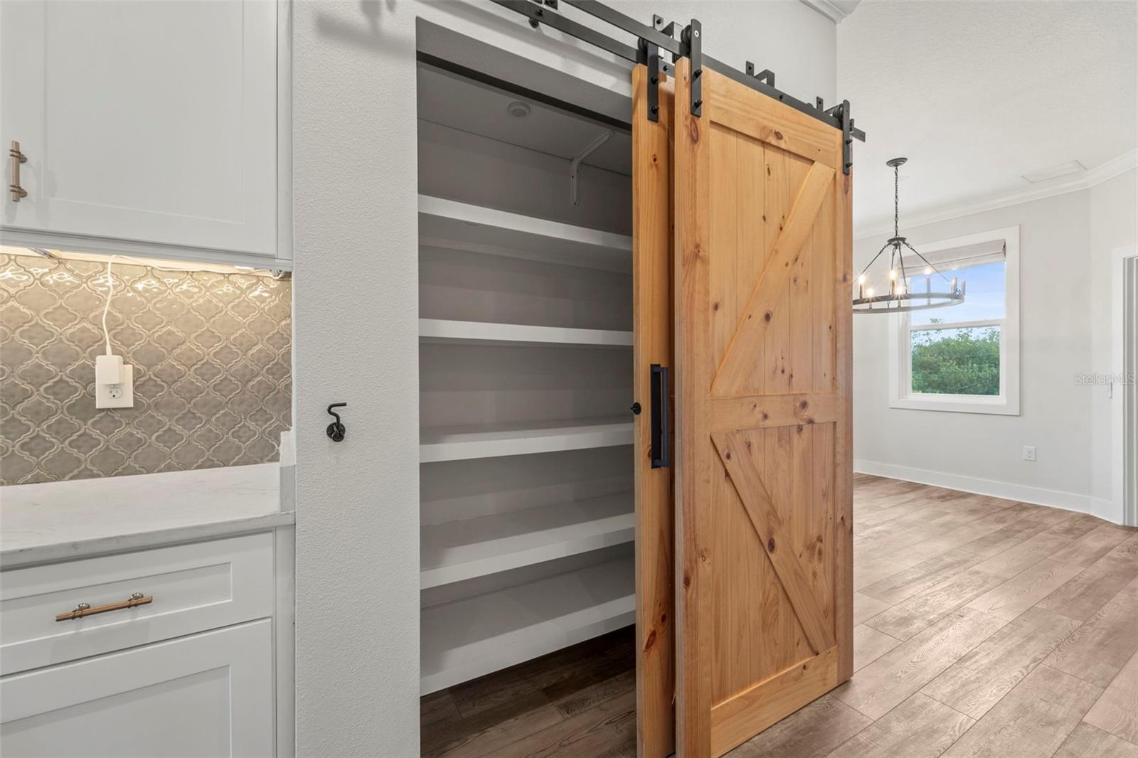 Image 78 of 80 For 1299 Savona Drive Ne