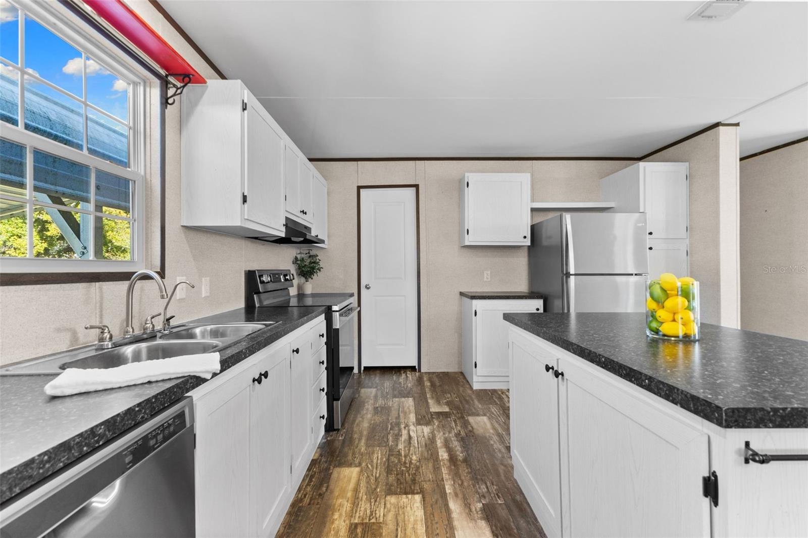 Image 11 of 31 For 6606 Bob Head Road