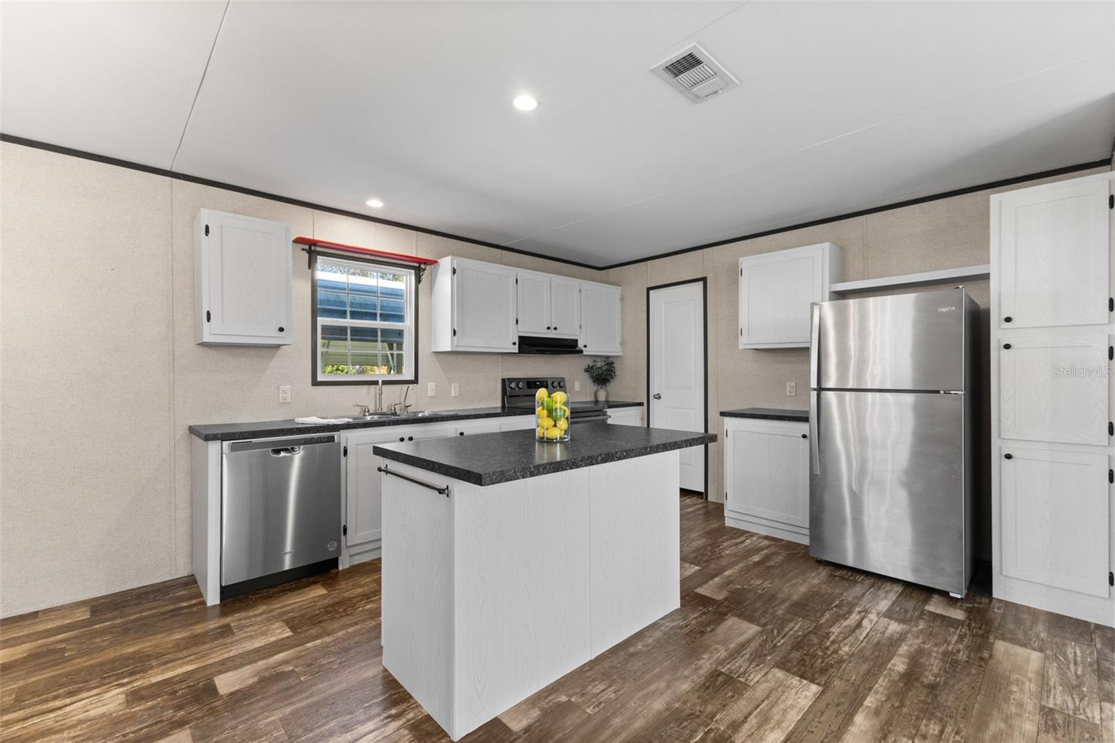 Image 12 of 31 For 6606 Bob Head Road