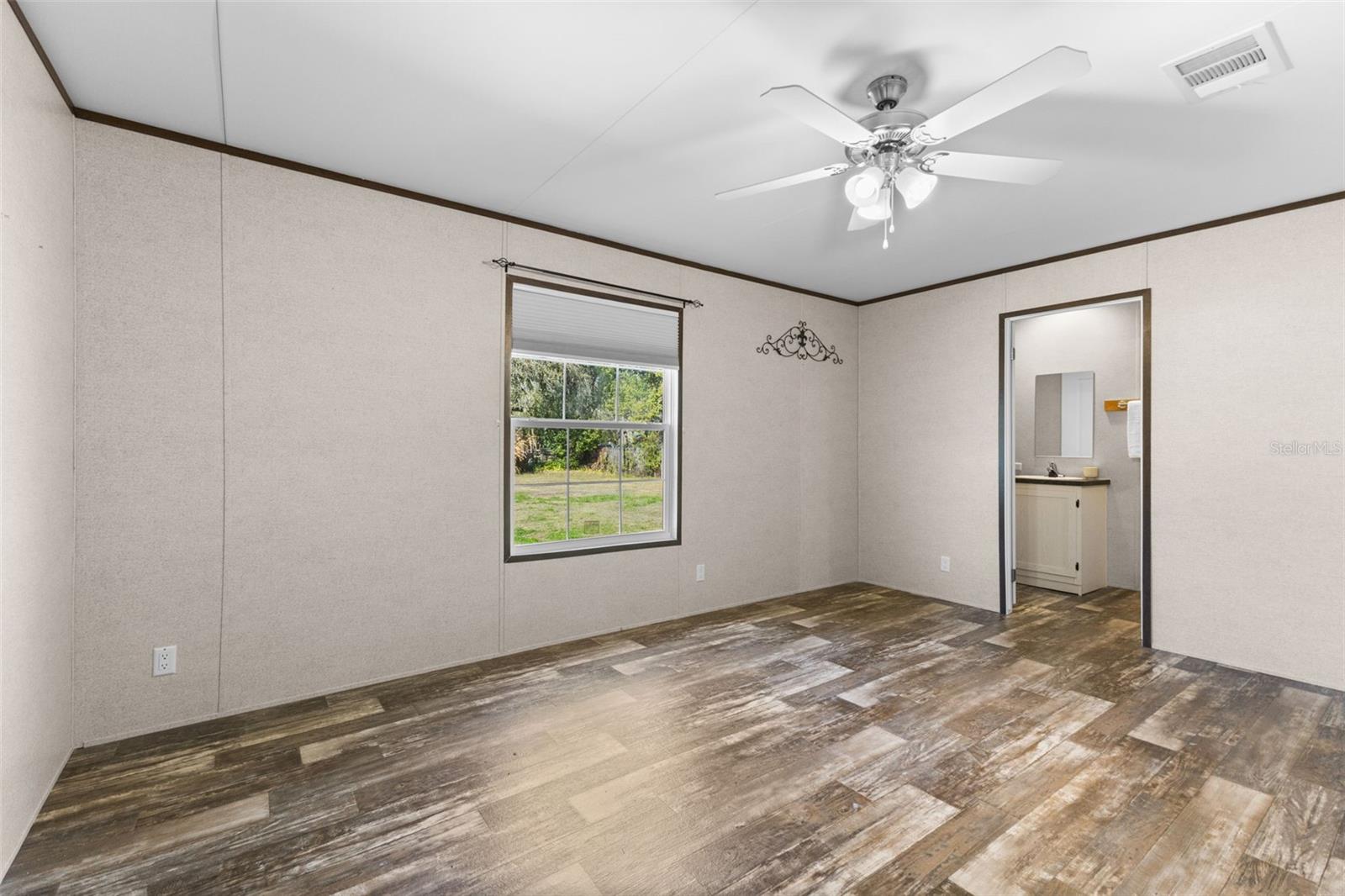 Image 21 of 31 For 6606 Bob Head Road