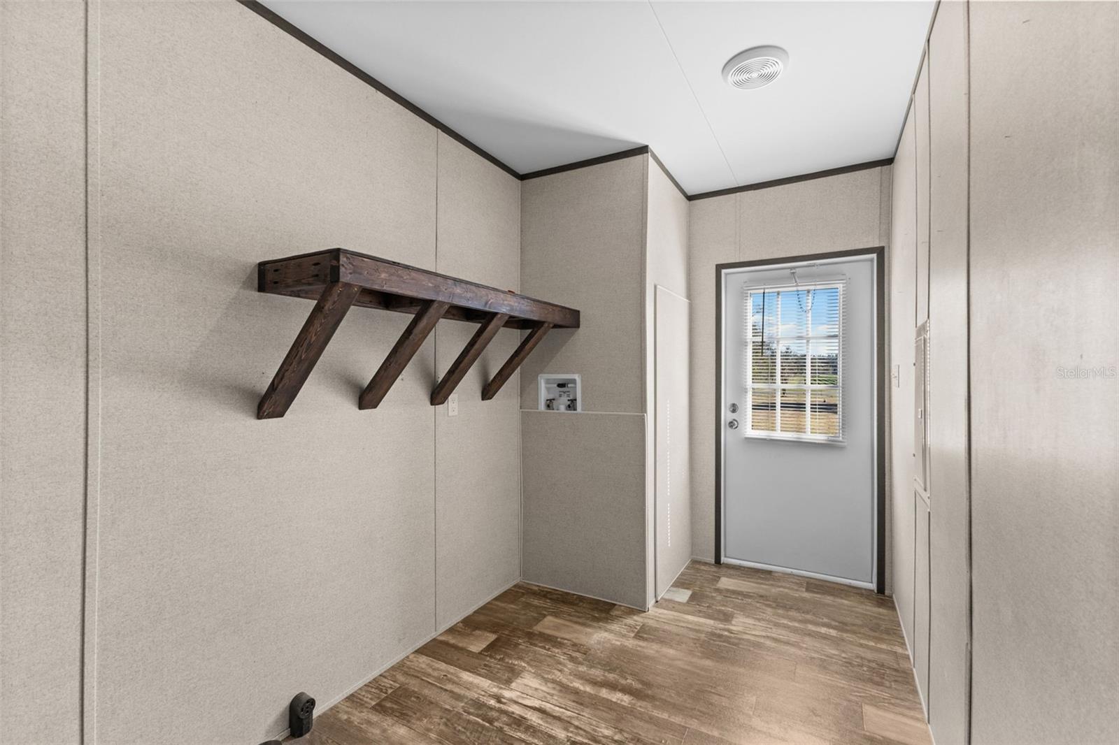 Image 27 of 31 For 6606 Bob Head Road