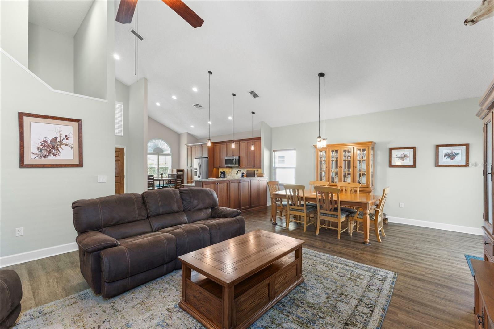 Image 15 of 69 For 1703 Bayhill Drive