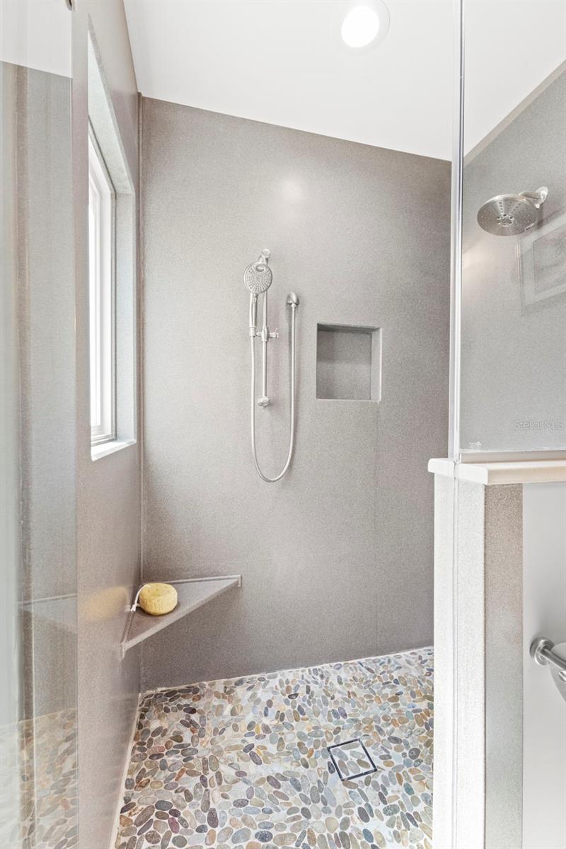 Image 19 of 69 For 1703 Bayhill Drive