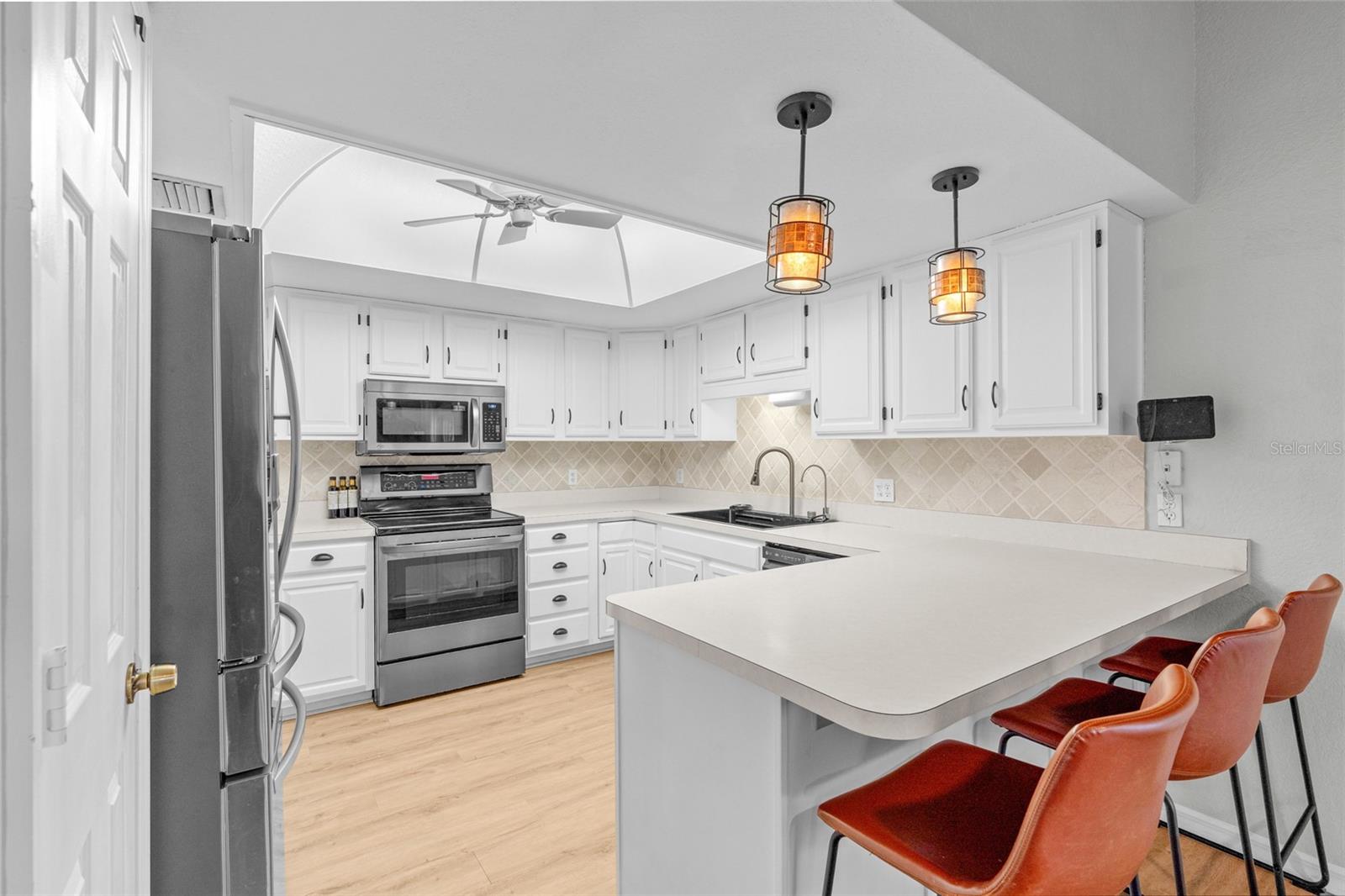 Image 16 of 58 For 11629 Anchor Way