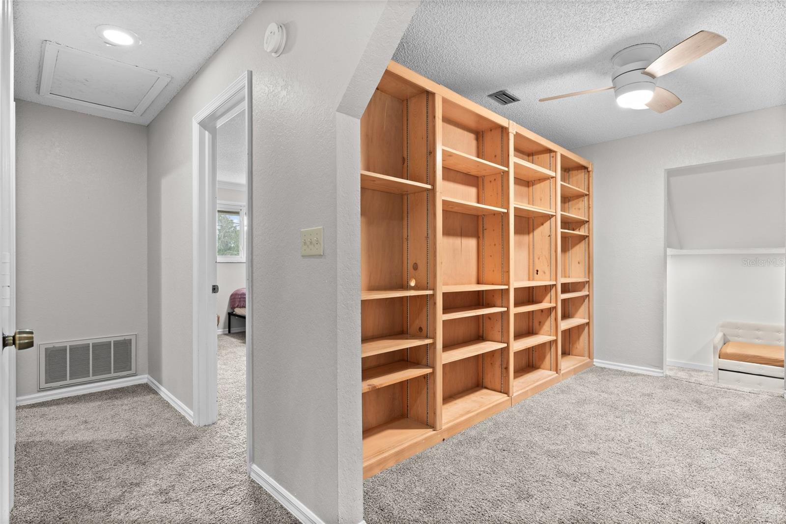 Image 27 of 58 For 11629 Anchor Way