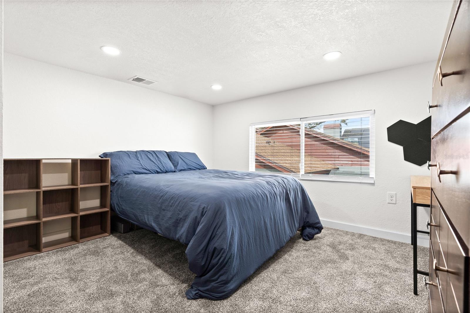 Image 33 of 58 For 11629 Anchor Way