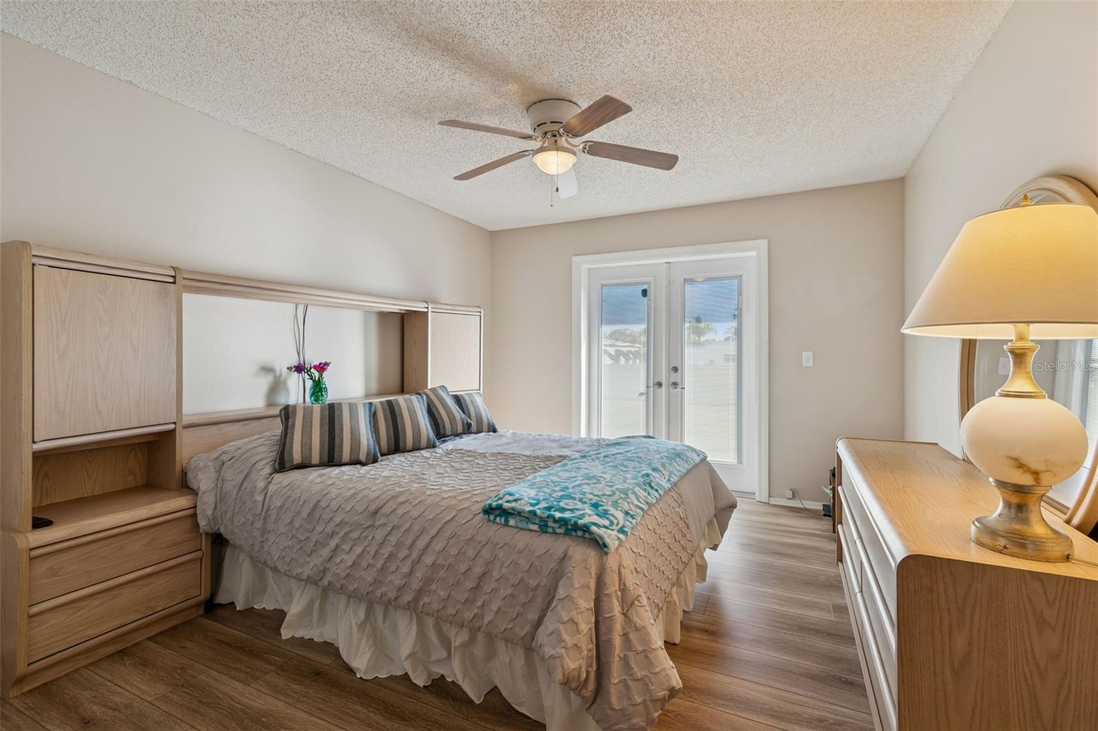 Image 18 of 44 For 3766 El Camino Court