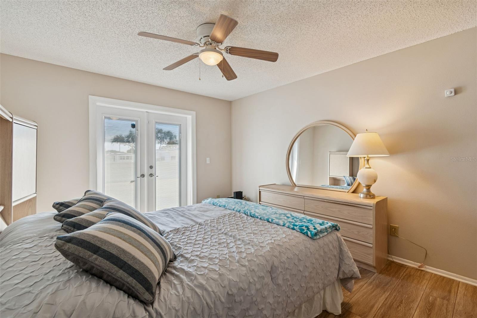 Image 19 of 44 For 3766 El Camino Court