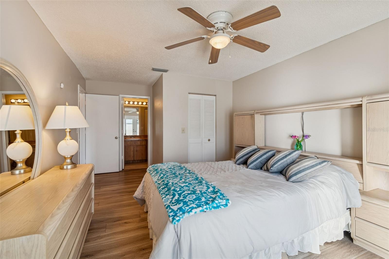 Image 20 of 44 For 3766 El Camino Court