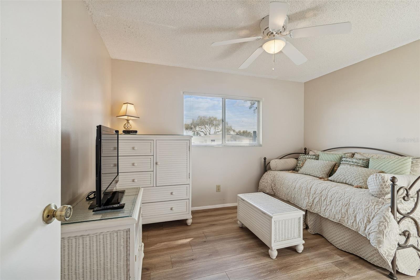 Image 27 of 44 For 3766 El Camino Court