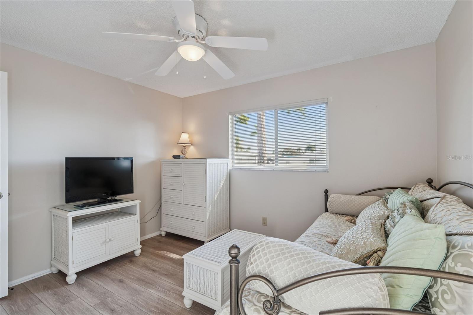 Image 28 of 44 For 3766 El Camino Court