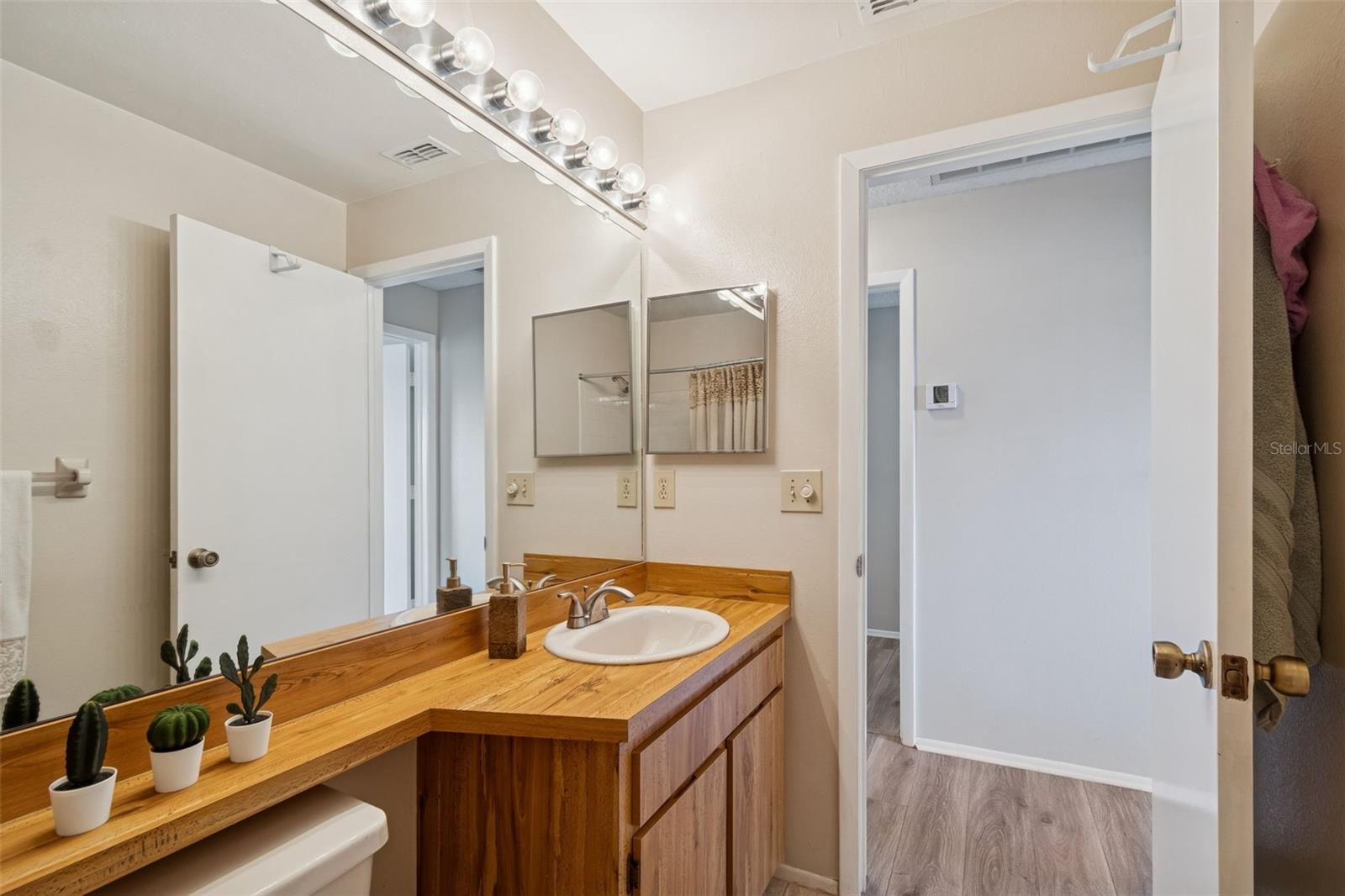 Image 31 of 44 For 3766 El Camino Court