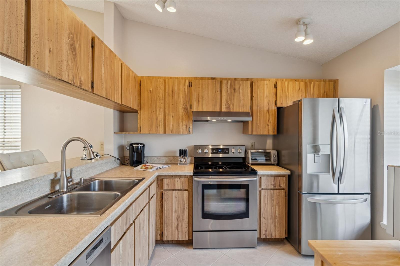 Image 4 of 44 For 3766 El Camino Court