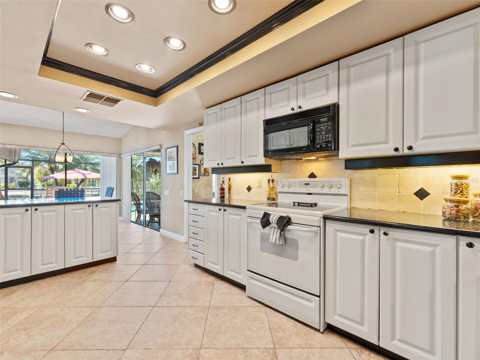 Image 13 of 60 For 4830 Longwater Way