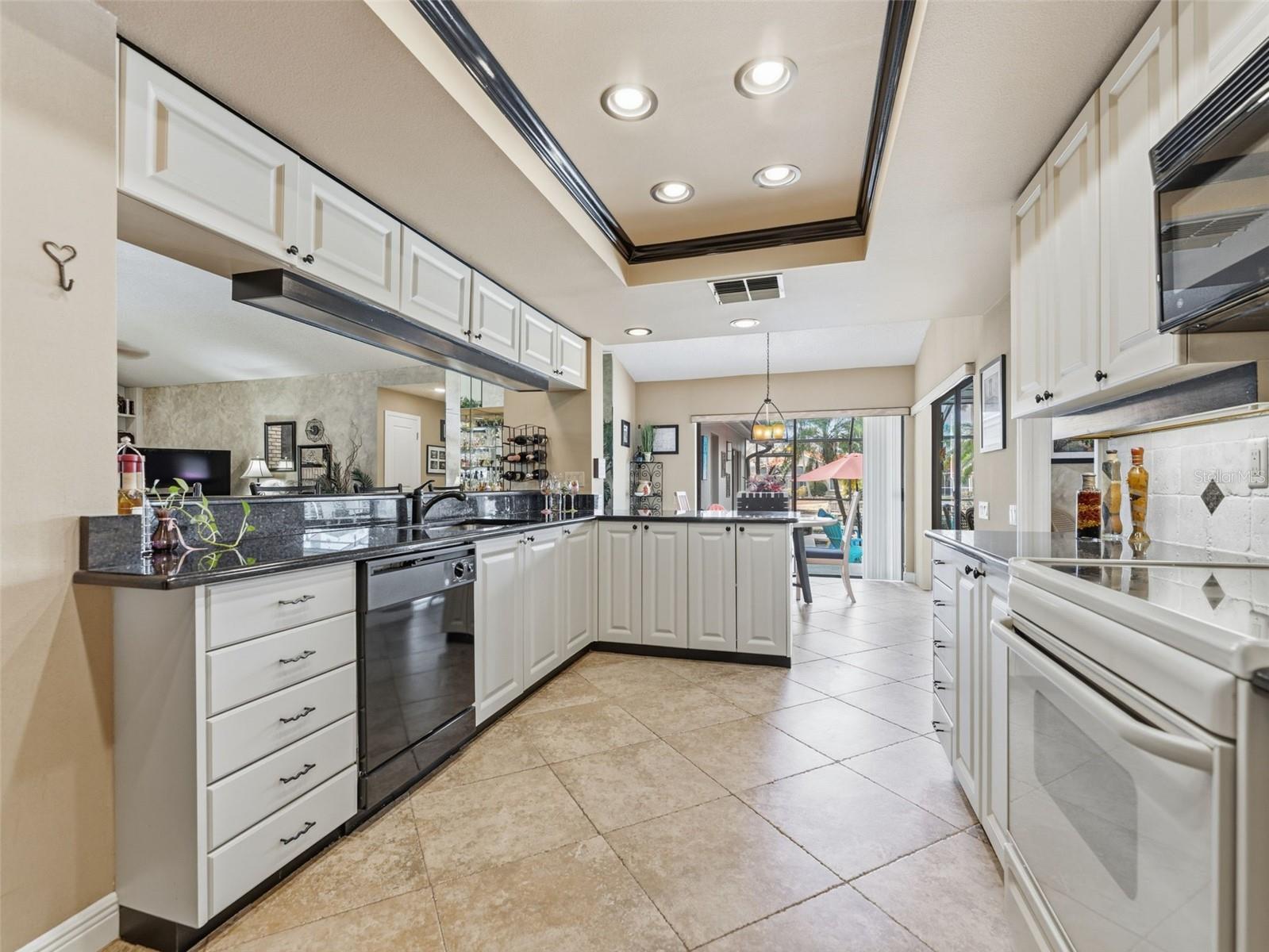 Image 14 of 60 For 4830 Longwater Way