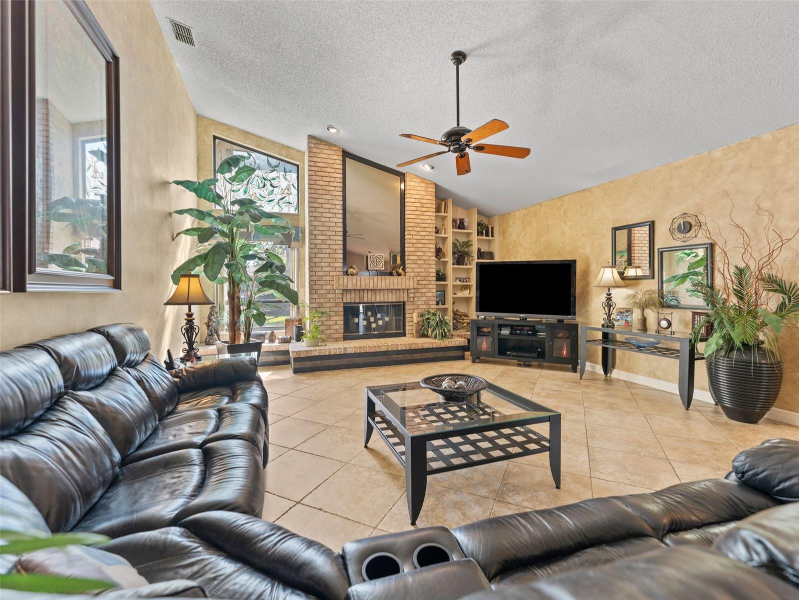 Image 19 of 60 For 4830 Longwater Way