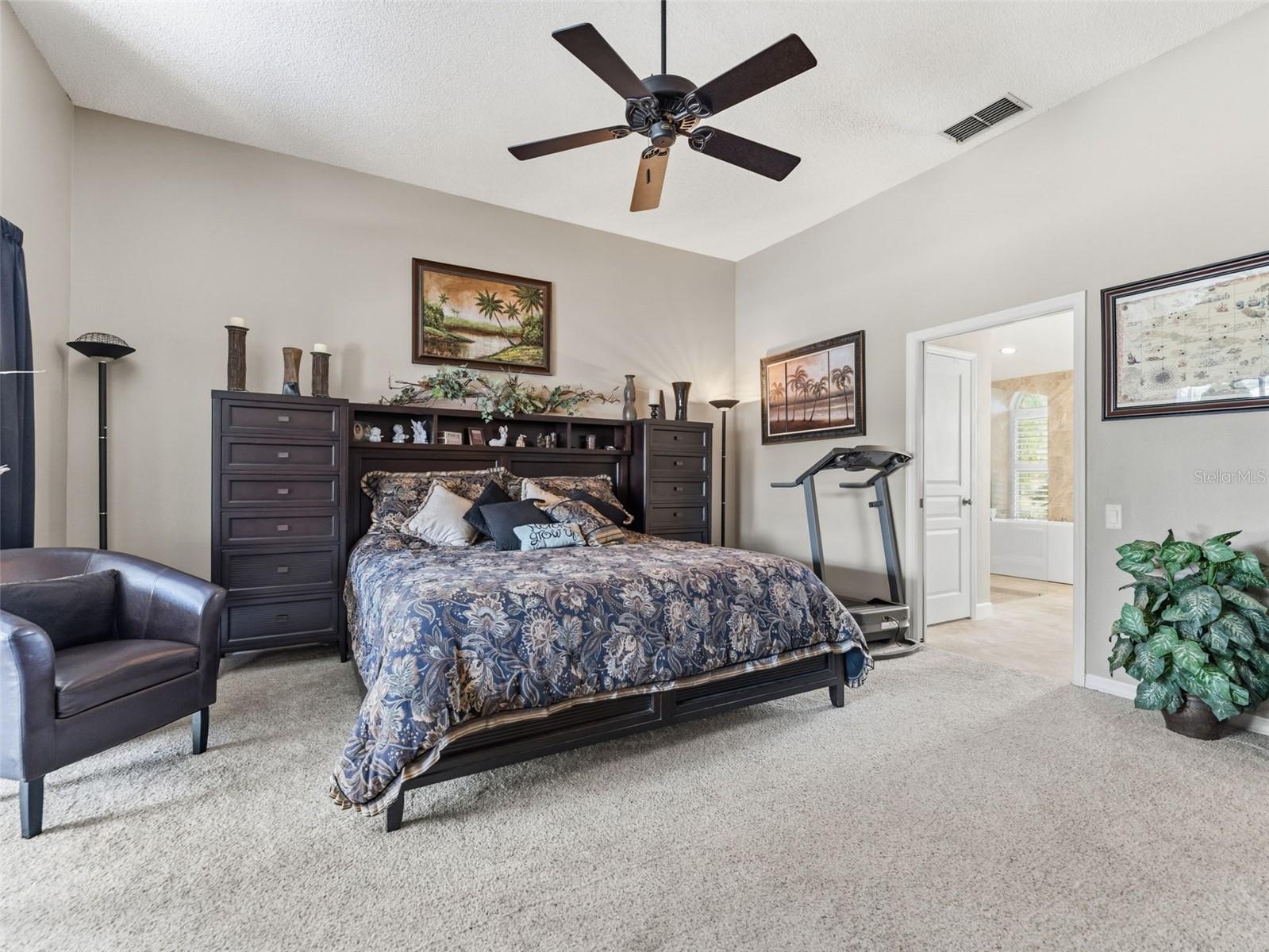 Image 23 of 60 For 4830 Longwater Way