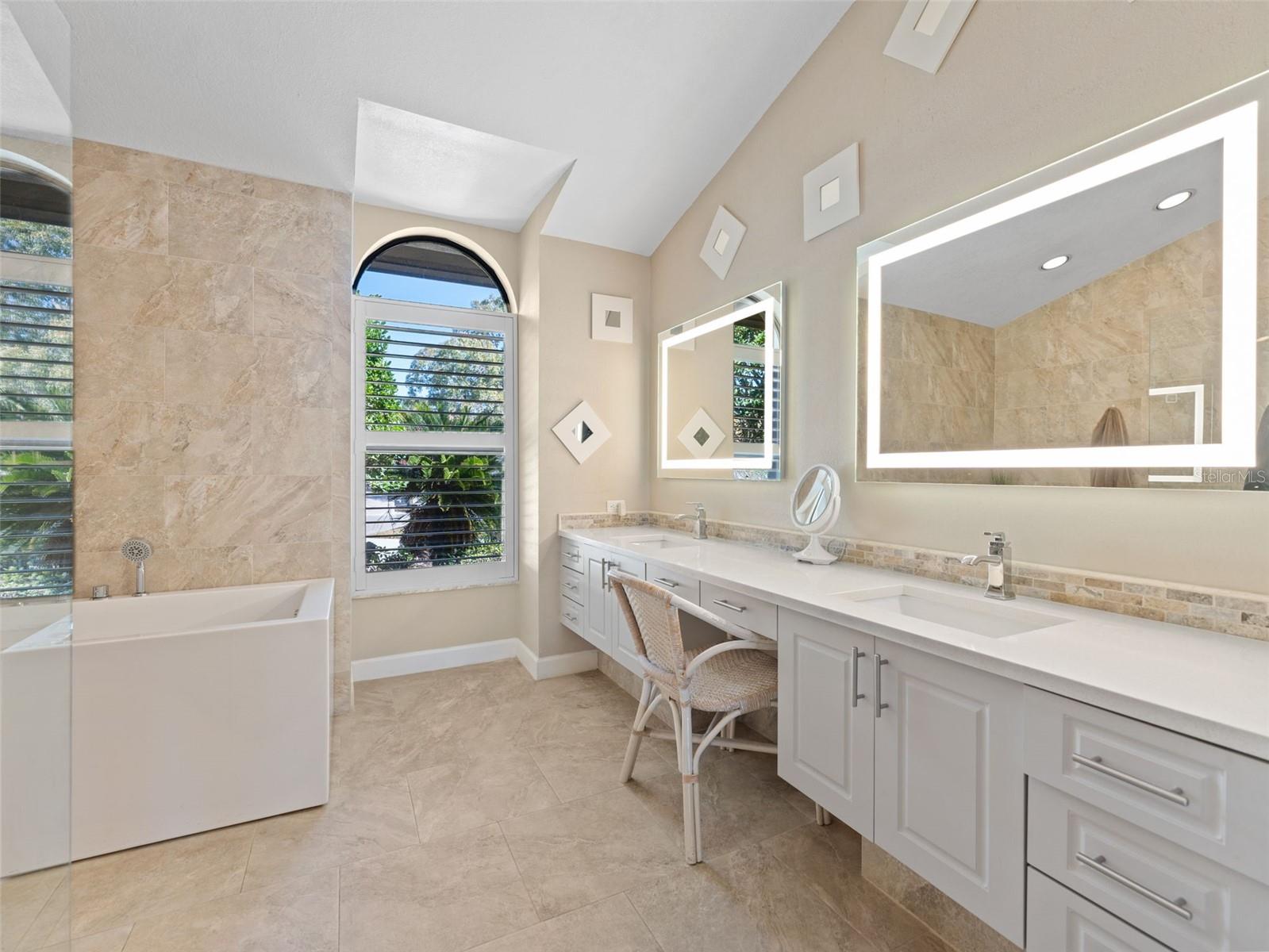 Image 25 of 60 For 4830 Longwater Way