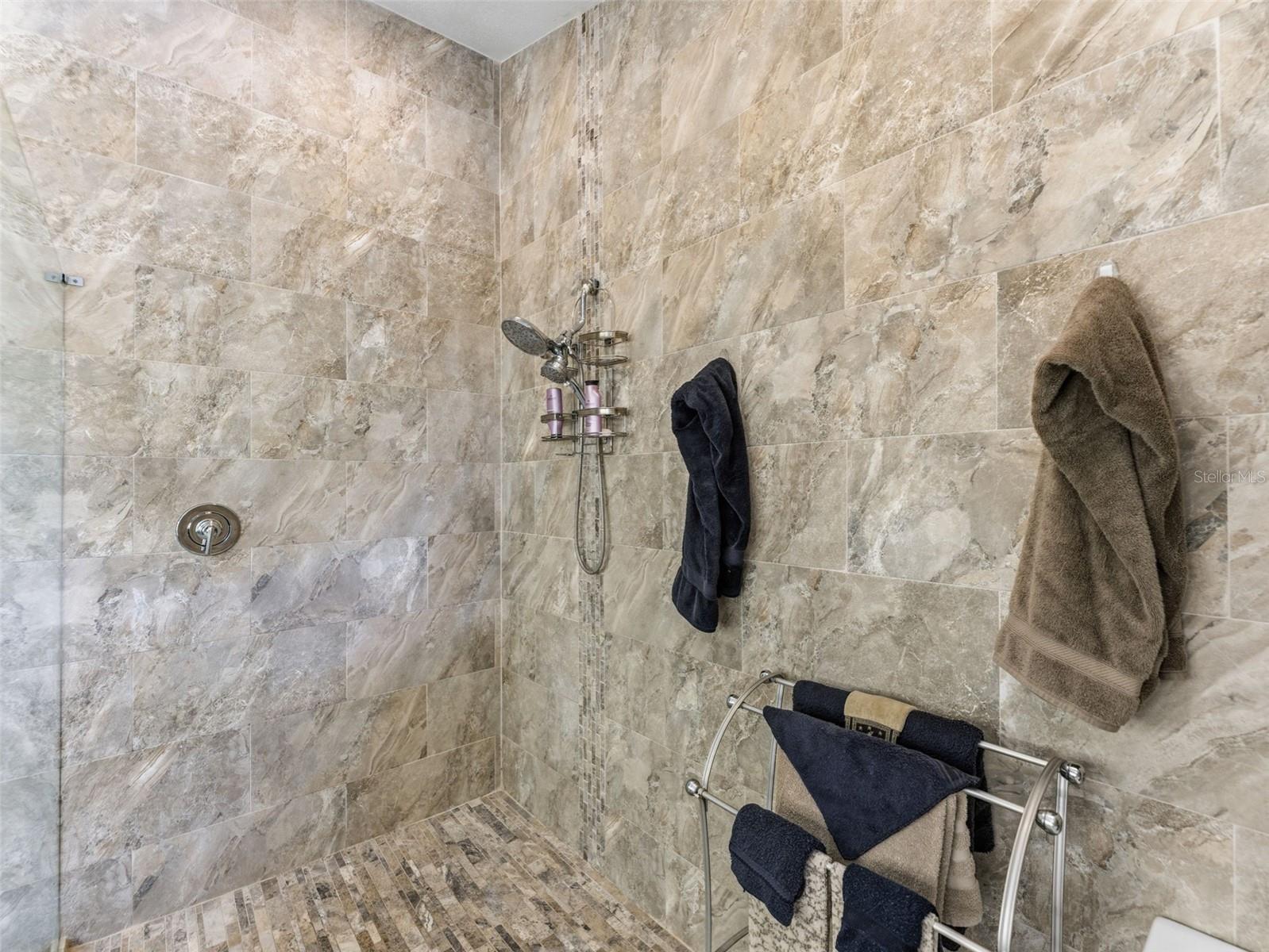 Image 27 of 60 For 4830 Longwater Way