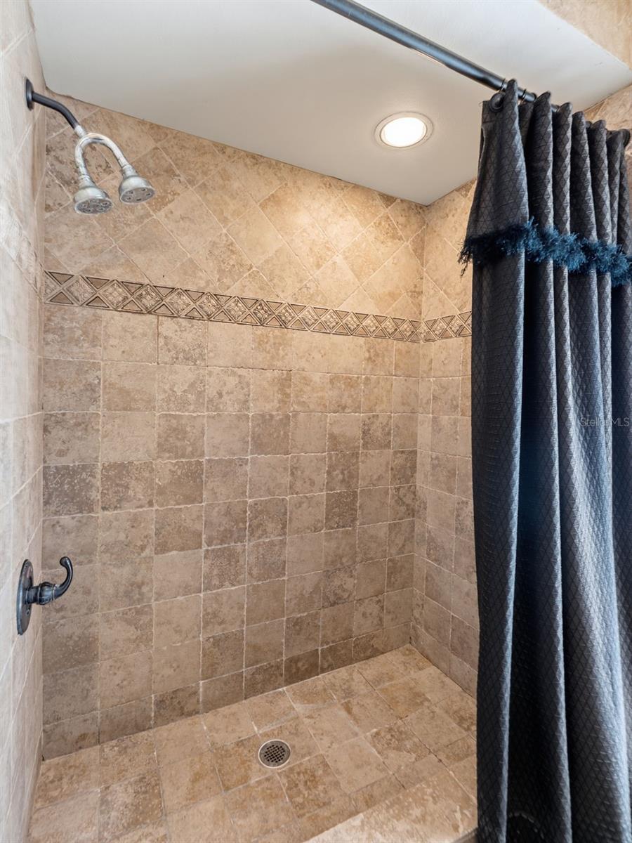 Image 33 of 60 For 4830 Longwater Way