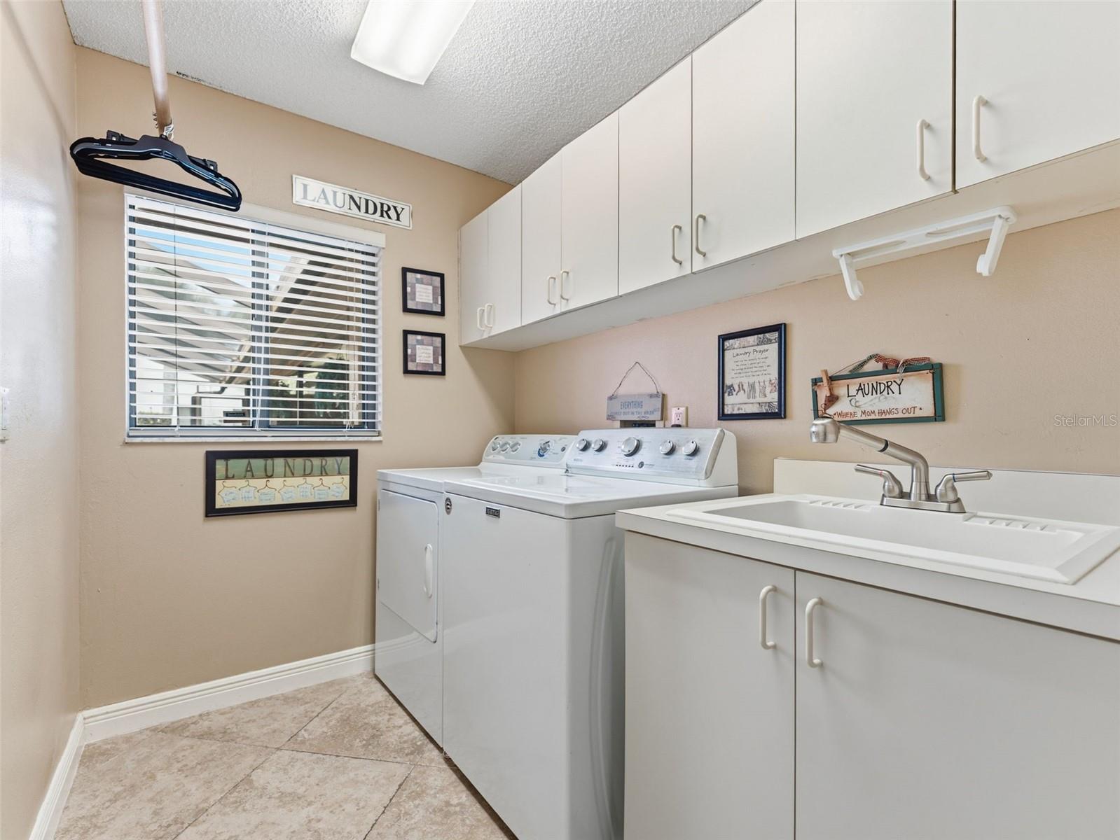 Image 35 of 60 For 4830 Longwater Way