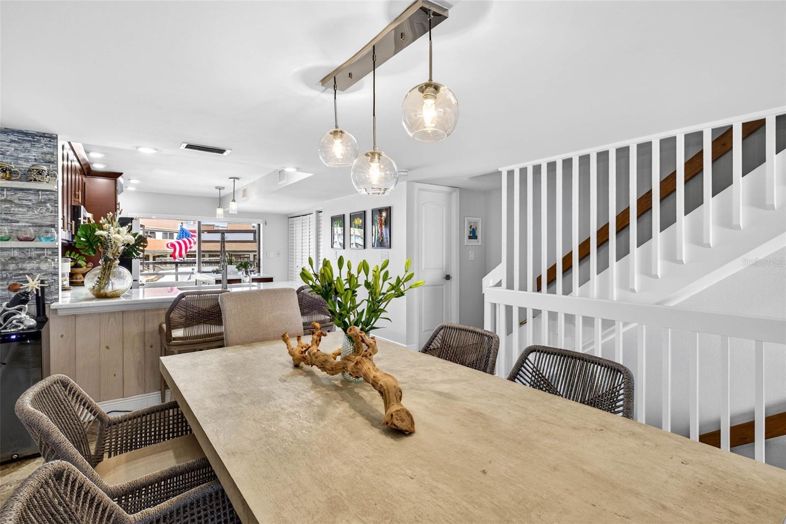 Image 16 of 86 For 132 1st Street E 106