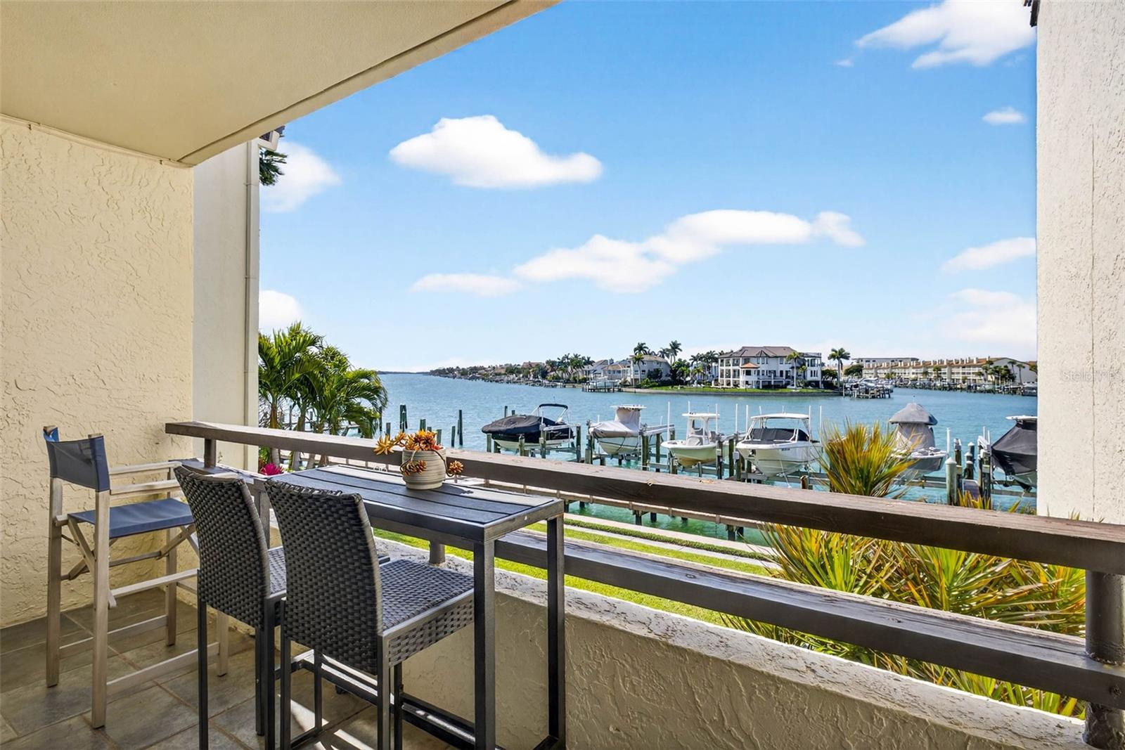 Image 23 of 86 For 132 1st Street E 106