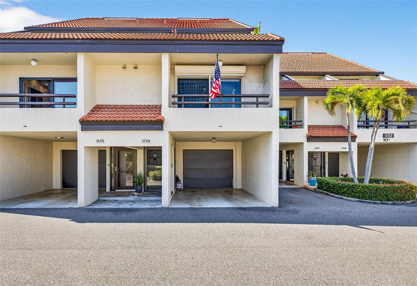 Image 3 of 86 For 132 1st Street E 106