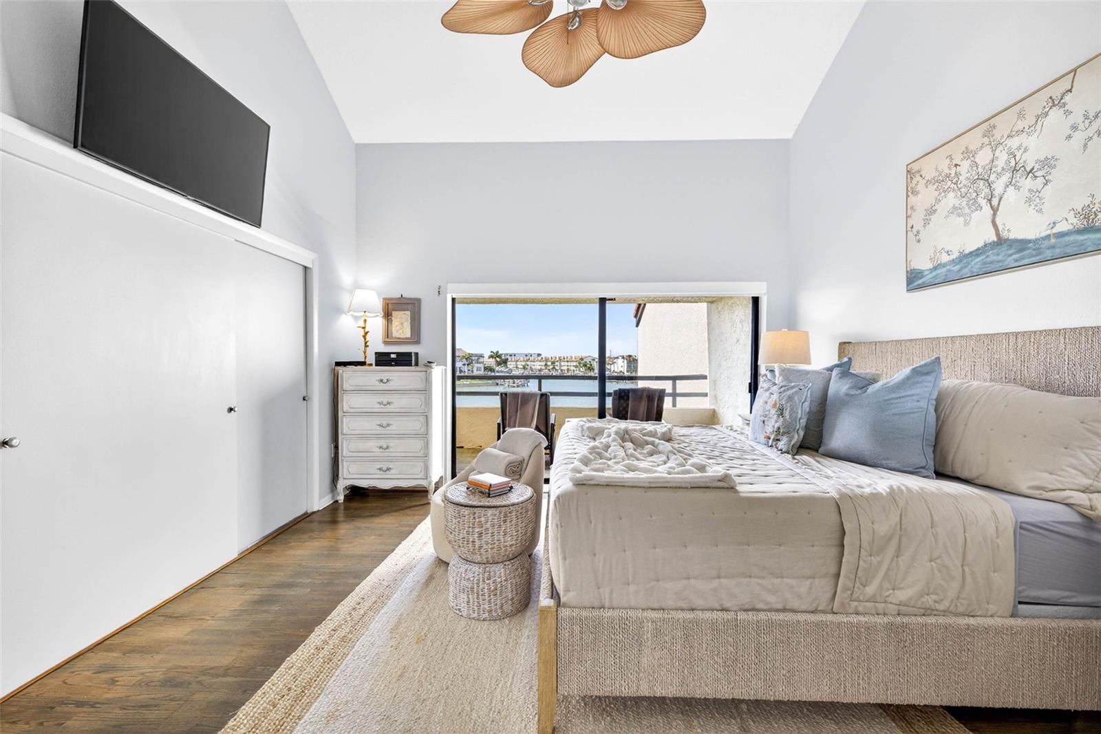 Image 34 of 86 For 132 1st Street E 106