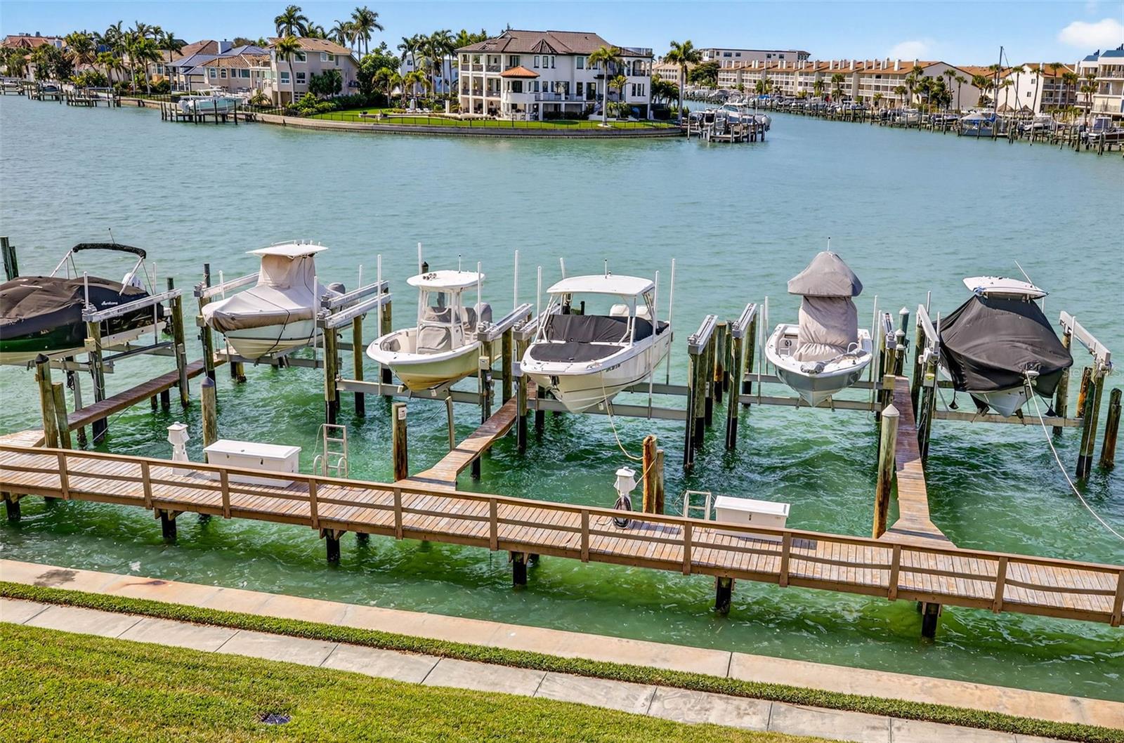 Image 44 of 86 For 132 1st Street E 106