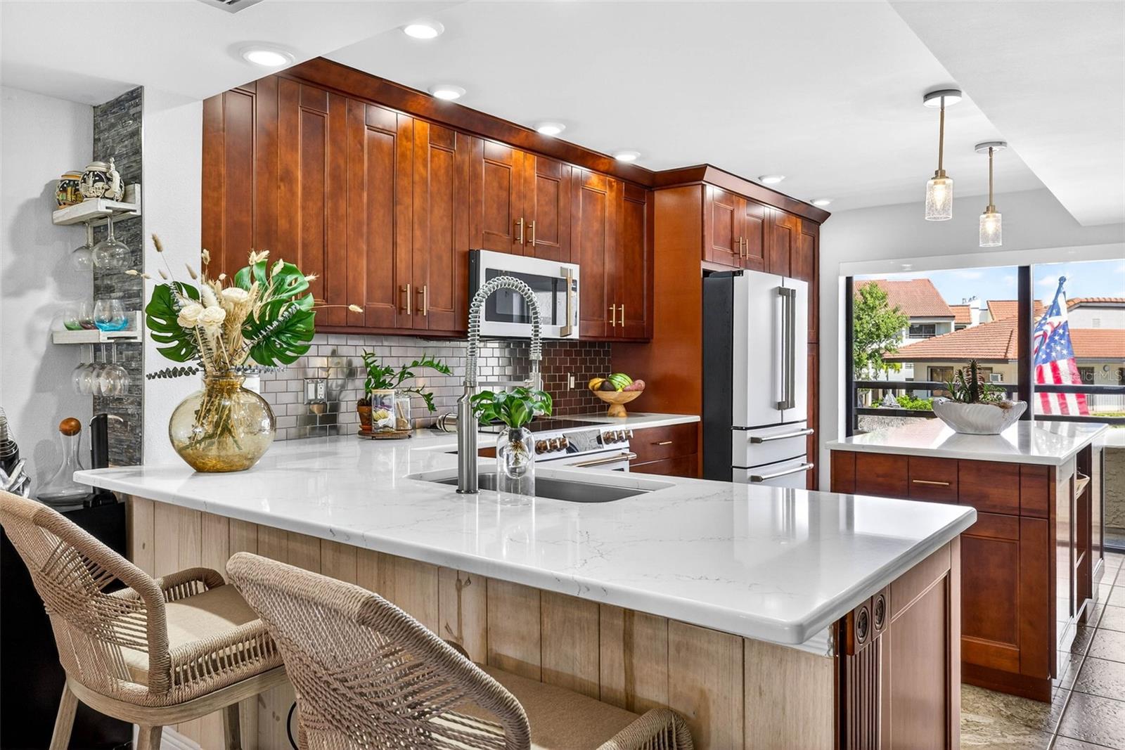 Image 8 of 86 For 132 1st Street E 106