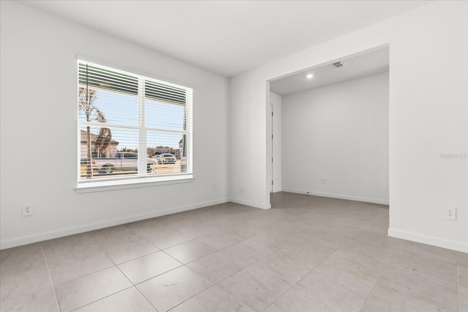 Image 13 of 42 For 11216 Sycamore Glen Loop