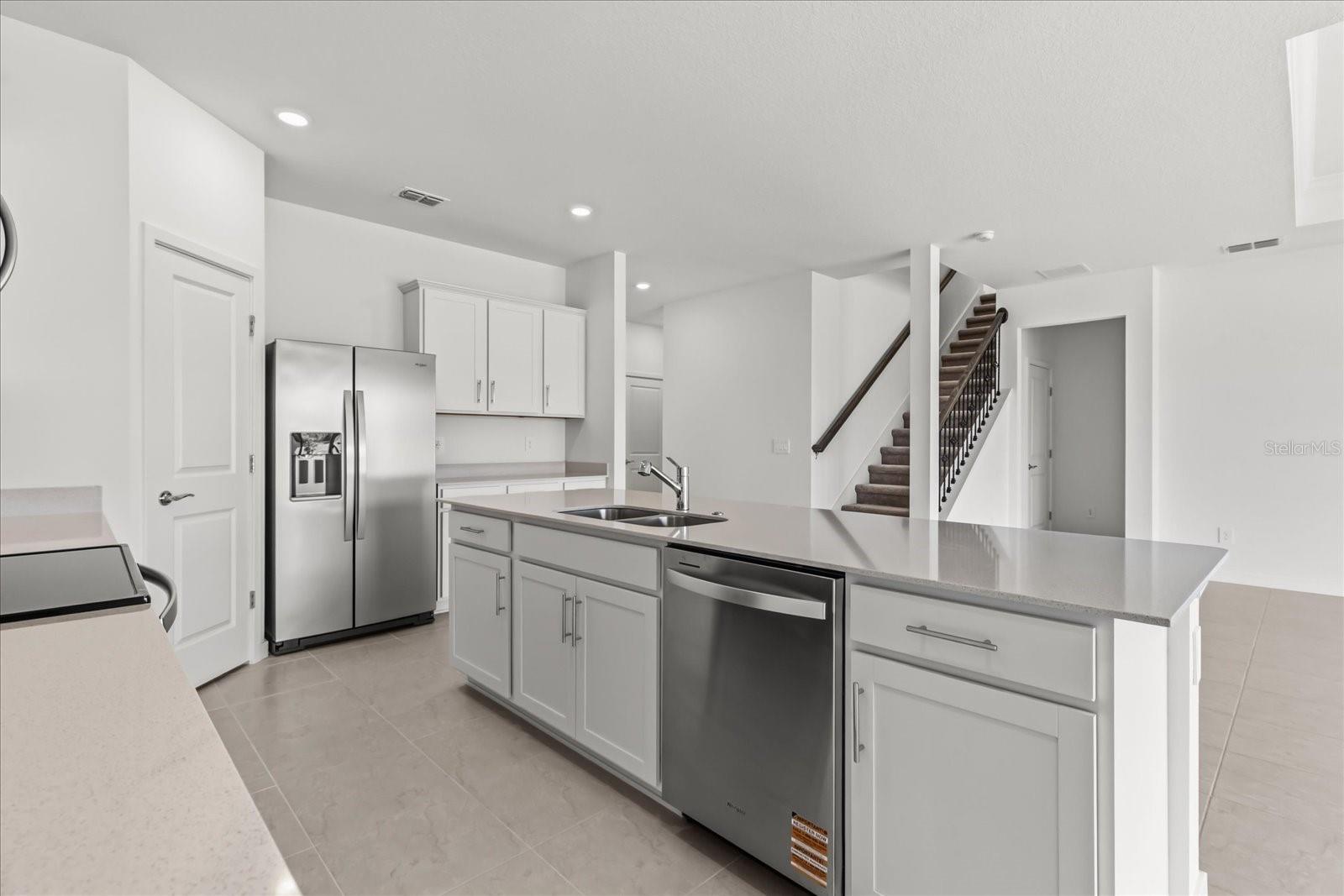 Image 7 of 42 For 11216 Sycamore Glen Loop