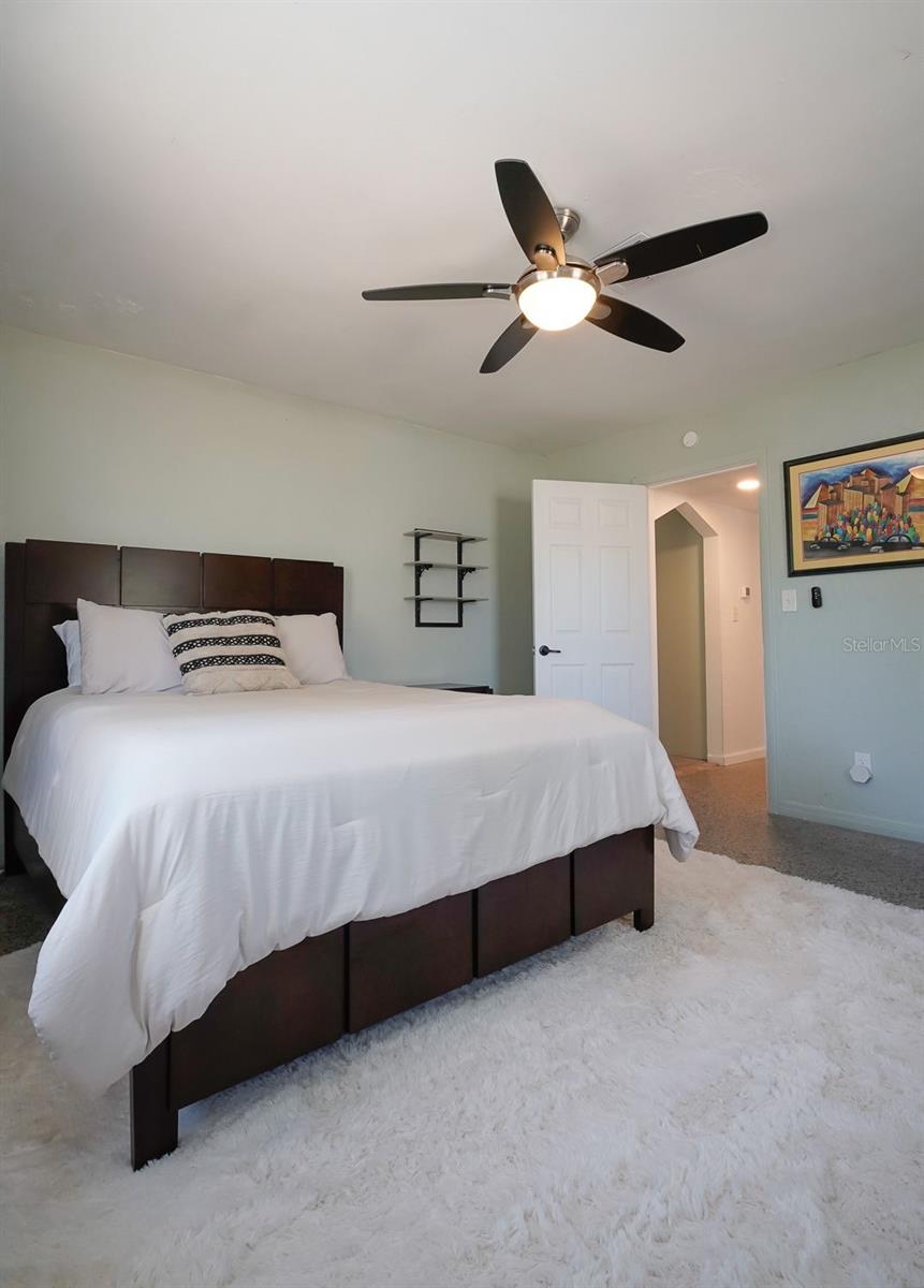 Image 19 of 32 For 4739 Baywood Point Drive S