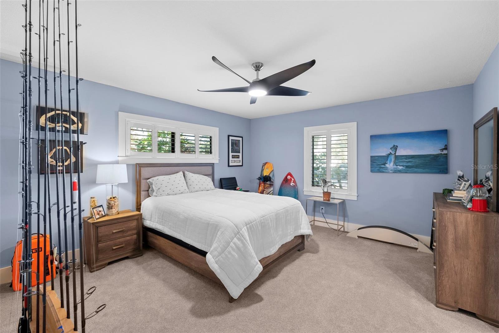 Listing photo id 14 for 4926 Melrose Avenue N