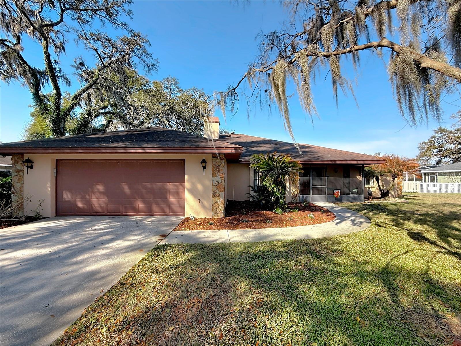 Details for 452 Summit Chase Drive, VALRICO, FL 33594