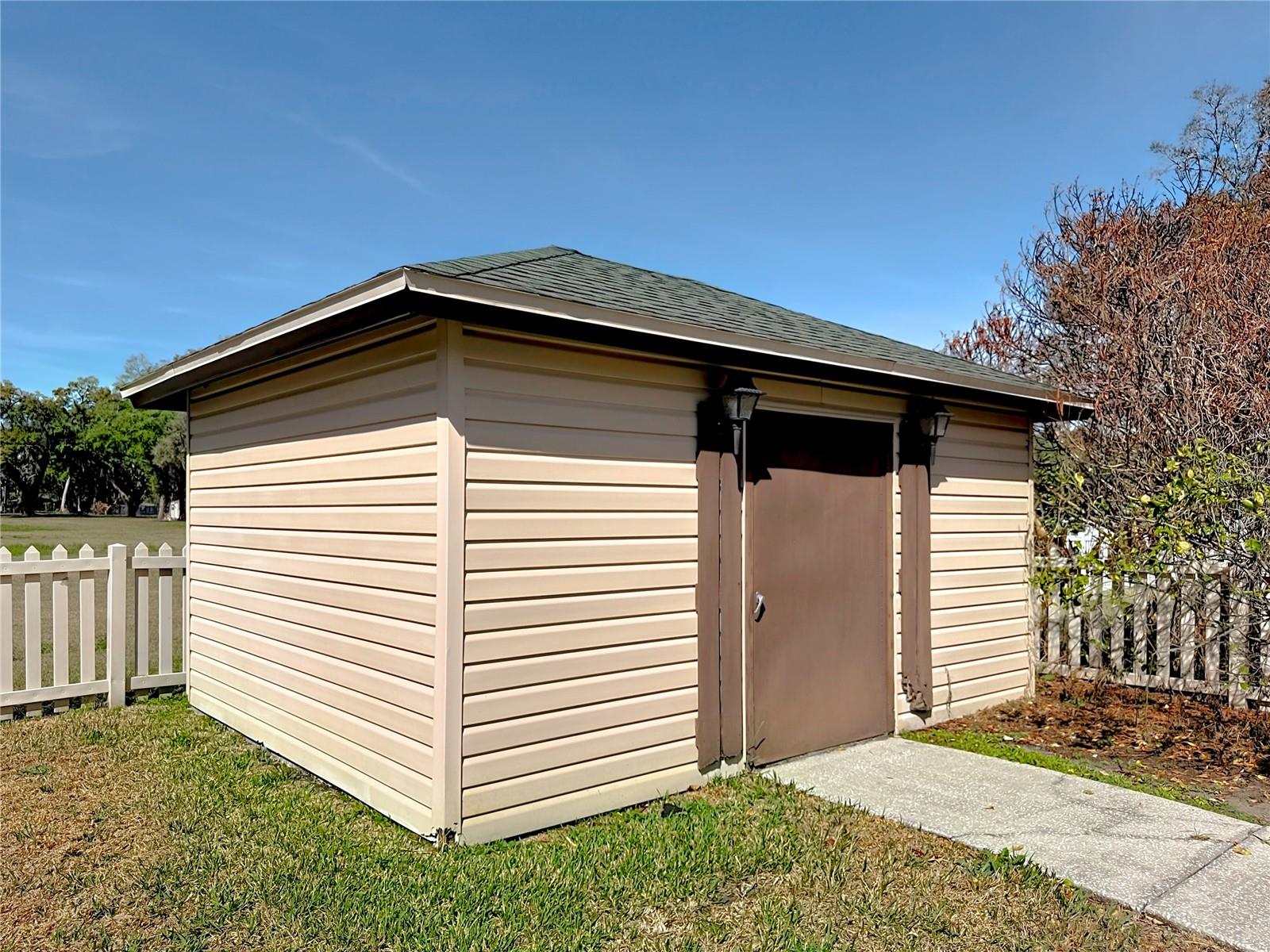 Image 16 of 25 For 452 Summit Chase Drive