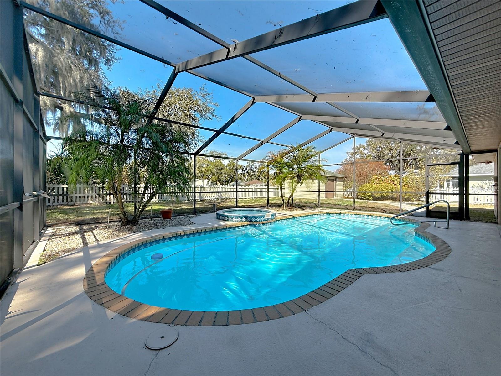 Image 21 of 25 For 452 Summit Chase Drive